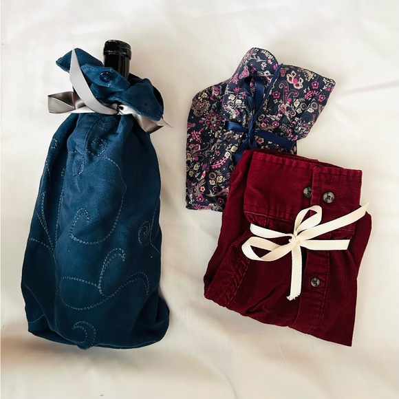 Wine Bottle Gift Bags Re-usable Upcycled Fabric Bag Set of 3 - Picture 1 of 4